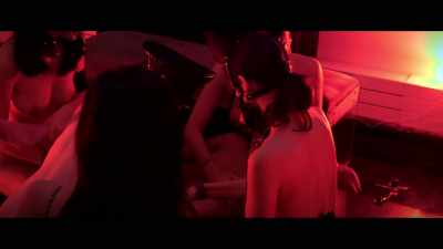 When you look at her,
you already see like, - Naked SNCTM