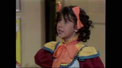 When Margaux dresses like this, - Punky Brewster
