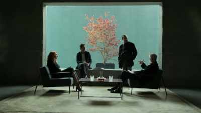 -: When people are under stress, - Inside the Mind of a Con Artist