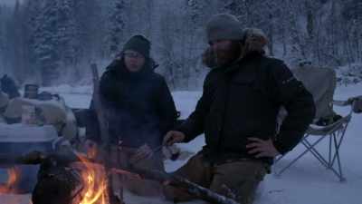 When plans fail,
adventure begins. - Life Below Zero: Next Generation