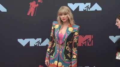 When push comes to shove, - Taylor Swift vs Scooter Braun: Bad Blood