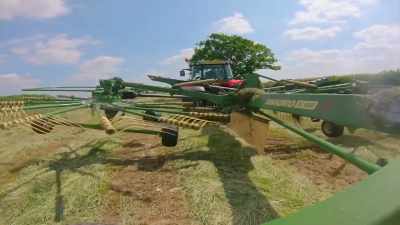 When it starts up, the rakes
spin around and around. - Tractor Ted