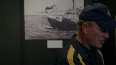 When the Carpathia
got the distress call, - Titanic: 20 Years Later with James Cameron