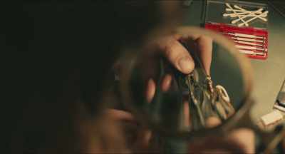 When the motor operates,
it turns this screw - Reawakening