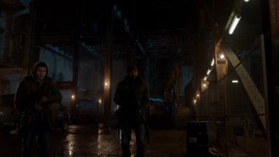 - When the strigoi
swarm this entrance, - The Strain