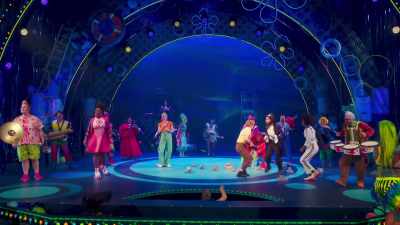 - ♪ When the sun shines down
- ♪ Shines down - The SpongeBob Musical: Live on Stage!
