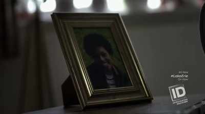 WHEN THEY CALLED HER
NAME TO GET THE AWARD, - The Lake Erie Murders