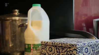 When they've had sheep in pens
and stuff, I've been there, erm, - Our Yorkshire Farm