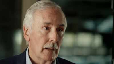 - When Tom Kalinske
joined Sega, - Console Wars