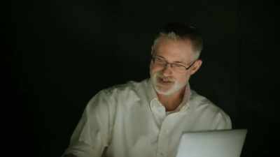 -: When you watch that tape, - Inside the Mind of a Con Artist