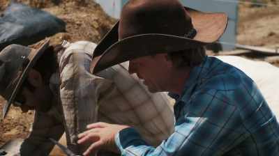 WHEN WE GET THAT
IN THE LAB - Dino Hunters