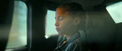 - When will you pick me up?
- I'll only stay three days. - The Heartbreak Agency