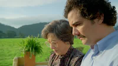 When... you were nine... or ten... do you remember? - Narcos