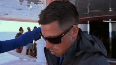 When you're doing it,
just be, like, - Below Deck Down Under