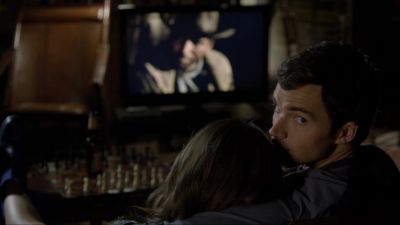 WHEN YOU'RE LOYAL
 TO A MAN, HEWIE, - Pretty Little Liars