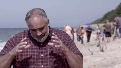When you're trying
to dig down in this wet sand - The Curse of Civil War Gold