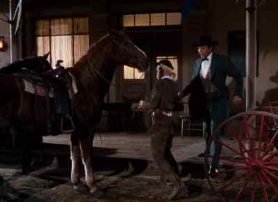 - Where are you going, Calam? Come here.
- Leave me be. - Calamity Jane