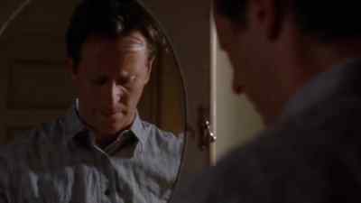 - Where are you going?
- Go wash this cut on my hand. - Masters of Horror