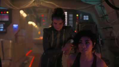 -Where are we going, Isaac?
-Republic space. - Vagrant Queen