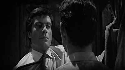 - Where are you going?
- Where do you think? - Paranoiac