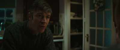 Where are we gonna find a ghost?
Martin? Right. - Extra Ordinary