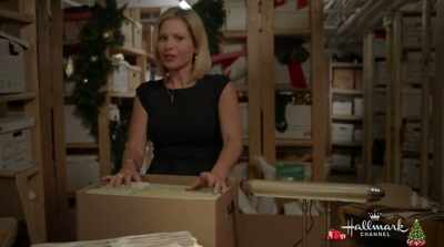 Where are you,
Charlene Pennymar? - A Shoe Addict's Christmas
