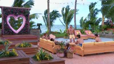 >> WHERE ARE YOU FROM AGAIN? - Love Island