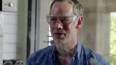 ..where chemistry lecturer
Mick Moylan is going to help me - Aussie Inventions That Changed The World