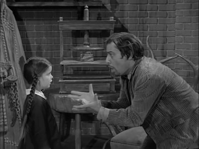-Where did you come from?
-Pugsley's tunnel. - The Addams Family