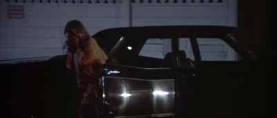 - Where did you get that coat? - The Long Goodbye