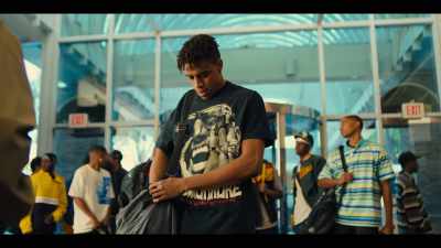 - Where did you get that shirt from?
- A spot in Vallejo. Where you from? - Colin in Black and White