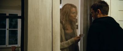 - Where did you get this?
- I found it. - The Lucky One