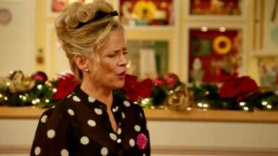 Where did my razor edge
snipping shears go? - At Home with Amy Sedaris
