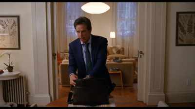 -Where do they keep that piece?
-It's not lost. They catalog these things. - The Meyerowitz Stories