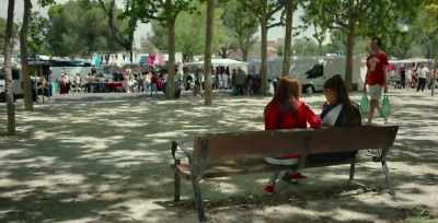 - Where do you live?
- In Hortaleza. - Carmen & Lola