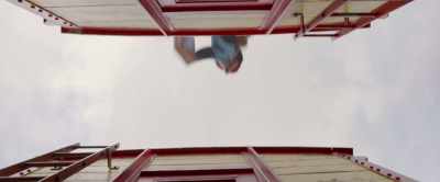 Where do you think you're going, bear? - Paddington 2
