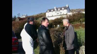 Where every murder investigation starts,
you start with a clear mind. - Sophie: A Murder in West Cork