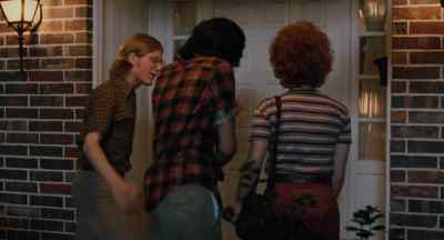 - Where you goin'? Mike. Mike.
- Where you goin'? - Dazed and Confused