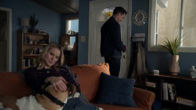 - Where you goin'?
- Work. - Veronica Mars