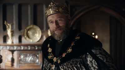 - Where is he?
- He's very near the palace. - The Spanish Princess