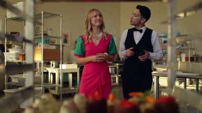 - Where is he performing?
- Um... the Ha Ha Hole. Ha, ha? - The Proposal Spot