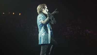 Where I can transform
an after-show jacket - Ghost: Rite Here Rite Now