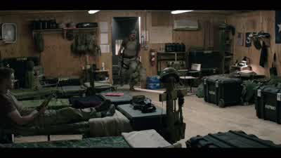 - Where is everybody? - American Sniper