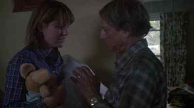 -Where is mom, honey?
-Upstairs. - The Day After