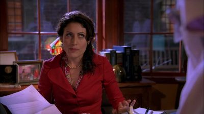 - Where is my assistant?
- She left. - House
