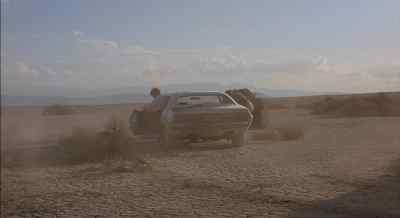 - Where to now?
- Straight ahead. - Vanishing Point