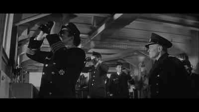 - Where was that?
- The hit was on the amidships. - Sink the Bismarck!