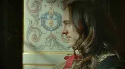 Where is the child now? - Versailles