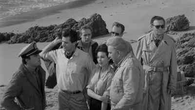 Where is the house, lieutenant? - Attack of the Crab Monsters