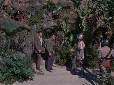 - Where is the Indian?
- I have him here, Capitan. - The Time Tunnel